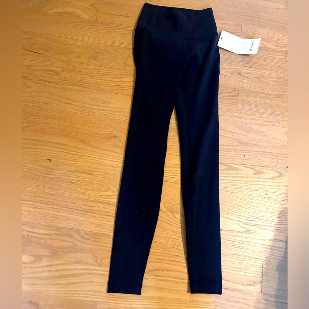 LULULEMON Base Pace HR Tight….Size 2….NWT!!